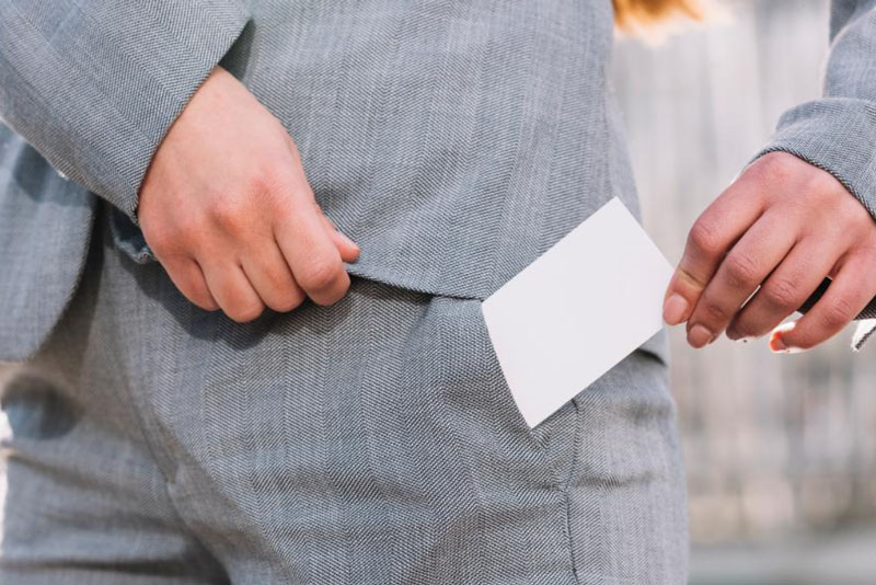 В Петербурге задержали преподавателей медвуза за взятки, допрошены студенты из 10 стран | В Санкт-Петербурге за взятки задержаны преподаватели медвуза