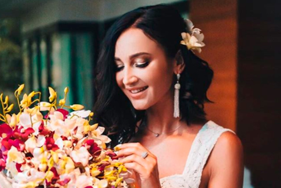 "Хайп года". Бузова сняла хвалебный фильм о самой себе