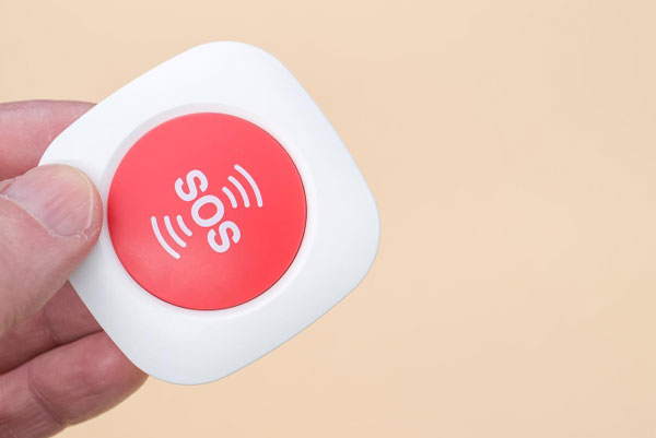 Депутат Госдумы предлагает внедрить кнопку экстренного вызова на портале «Госуслуг» для оперативной помощи гражданам | Госдума предложила добавить на портале «Госуслуг» кнопку вызова экстренных служб