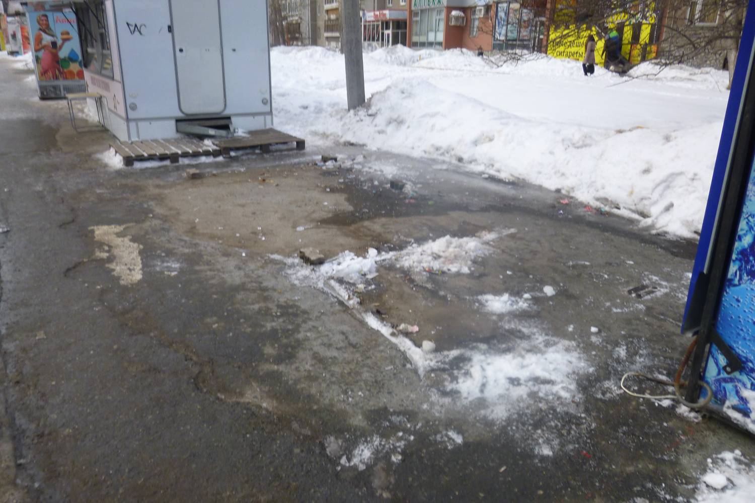 Нелегалам – стало пусто