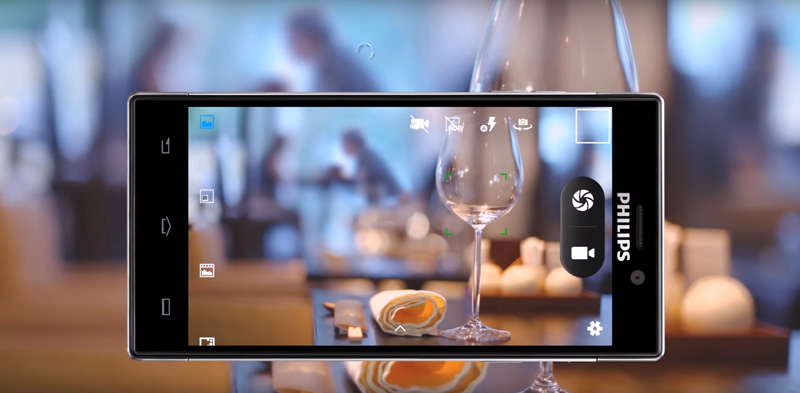 Смартфон Philips Xenium V787 с аккумулятором на 5000 мАч выходит в России 29 января