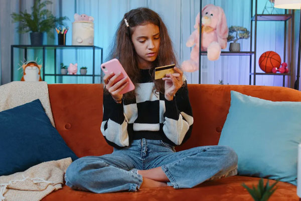 Российские банки будут запрашивать согласие родителей, если тинейджеры обратятся за открытием счёта | Банкам запретят открывать счета несовершеннолетним без согласия родителей