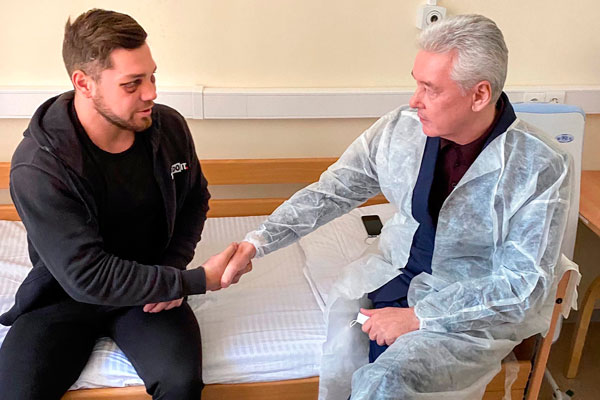 Собянин поручил выделить избитому пассажиру помощь в два миллиона рублей