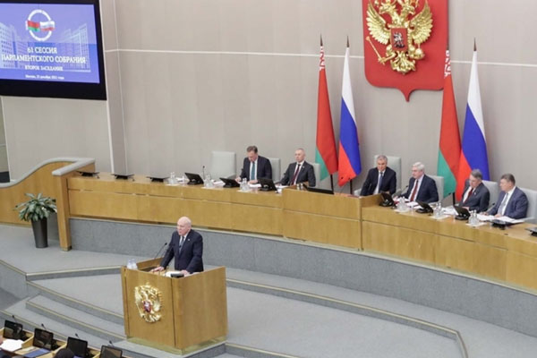 В Госдуме уволили 15 помощников после расследования о платных круглых столах | В Госдуме уволили 15 помощников депутатов после служебной проверки