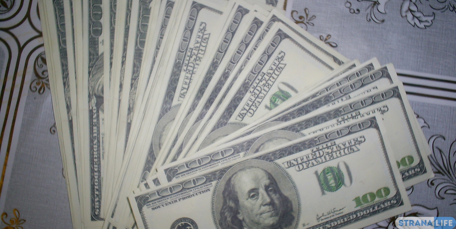 Скользкие объятия «пирамиды»