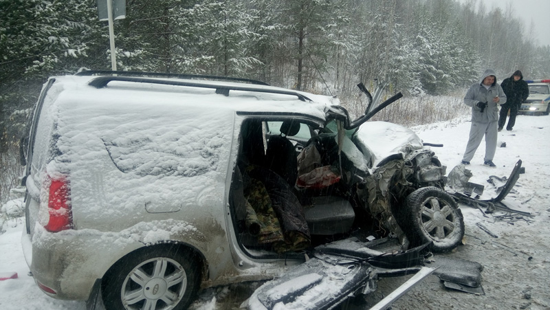 На Среднем Урале в ДТП погиб человек, трое ранены