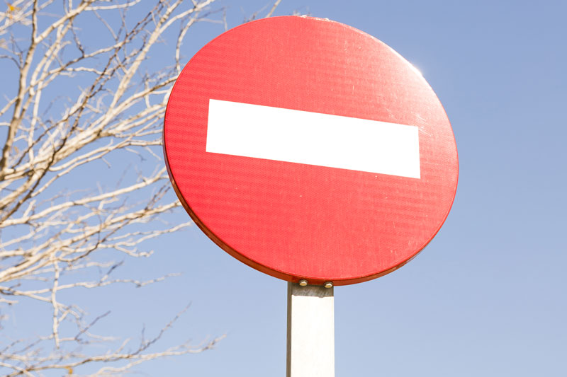 С 2026 года на дорогах появятся новые знаки: что изменится для водителей | В России с 2026 года вступят в силу новые дорожные знаки и правила разметки