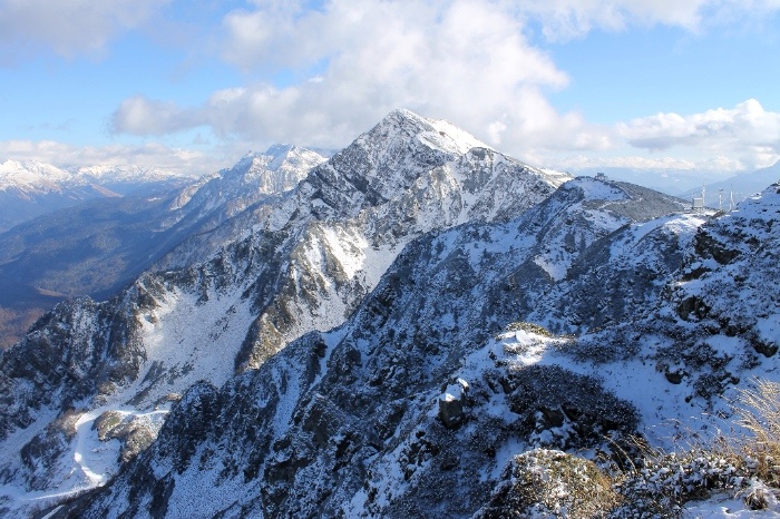 Четвёртые сутки в горах: 58-летний Сергей Мельников потерялся на хребте Аибга в Сочи | В Сочи ищут пропавшего на Аибге мужчину