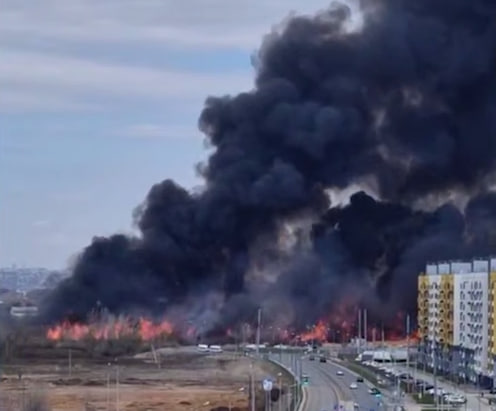В Самаре 300 человек эвакуировали из-за пожара около детского сада | В Самаре эвакуировали детский сад из-за крупного пожара