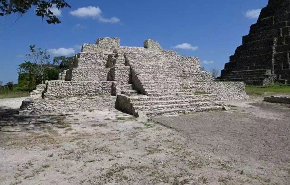 В пирамиде майя археологи нашли обезглавленные и расчленённые тела