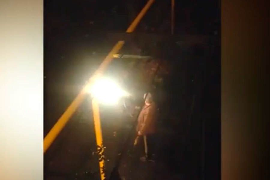 В Сочи мужчина устроил "праздничный фейерверк" из автомата. ВИДЕО