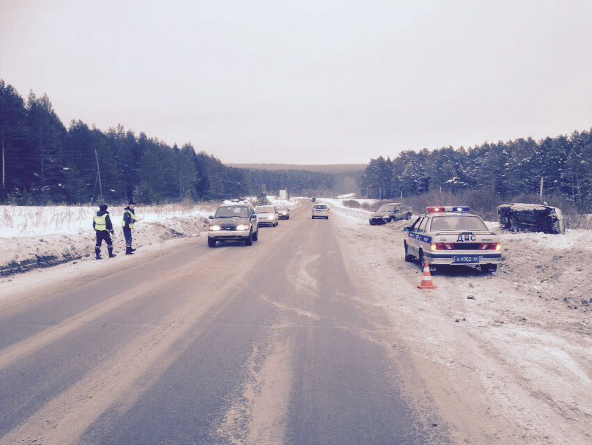 На Среднем Урале в утренние часы произошло три ДТП, в которых пострадало 8 человек