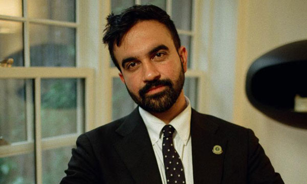 На праймериз Демпартии в Нью-Йорке победил 33-летний социалист индийско-угандийского происхождения | Зохран Мамдани на праймериз: социалист может стать первым мусульманином-мэром Нью-Йорка