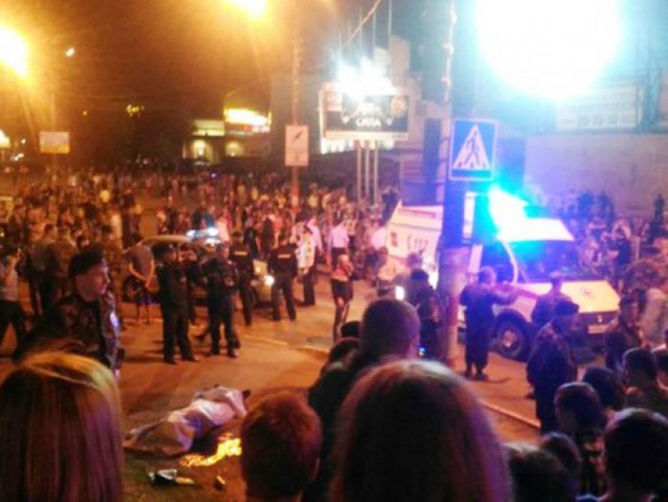 Один погиб, семеро ранены: в Дзержинске в День города салют взорвался в толпе зрителей. ВИДЕО