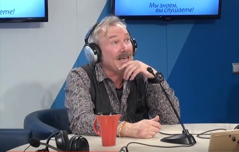 Гитарист Владимир Бегунов в надежде на медаль обругал Андрея Макаревича