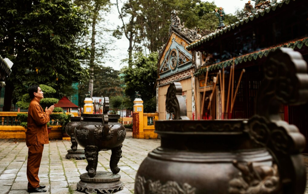 Настоятеля Шаолиньского монастыря обвинили в неподобающих связях с женщинами | Шаолинь сообщил об уголовном деле на своего настоятеля из-за связей с женщинами