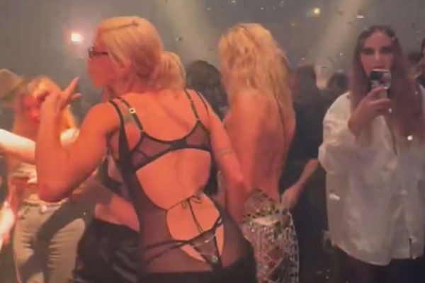 Среди гостей вечеринки Ивлеевой нашли жён бизнесменов и дочь депутата