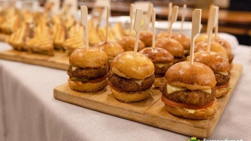 Роспотребнадзор ужесточает правила для готовой еды: новые требования к производству