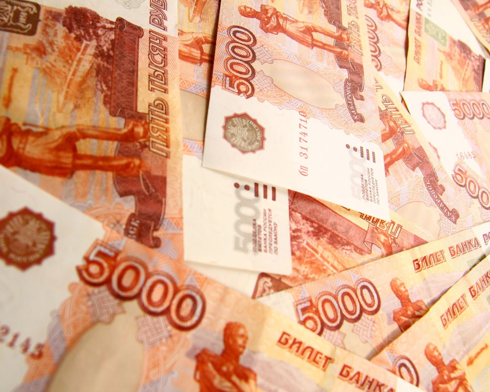 Зарплаты растут быстрее цен — что происходит с доходами россиян